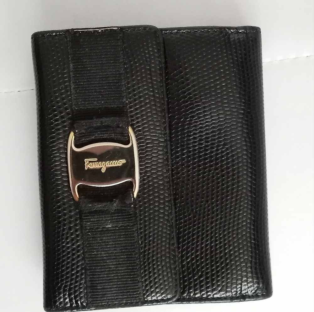 Authentic Salvatore Ferragamo Vara Black Textured Saffiano Leather Bifold Wallet